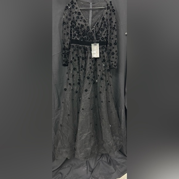 Mac Duggal 67502 NWT Floral Applique Long Sleeve A Line Gown - Picture 7 of 8